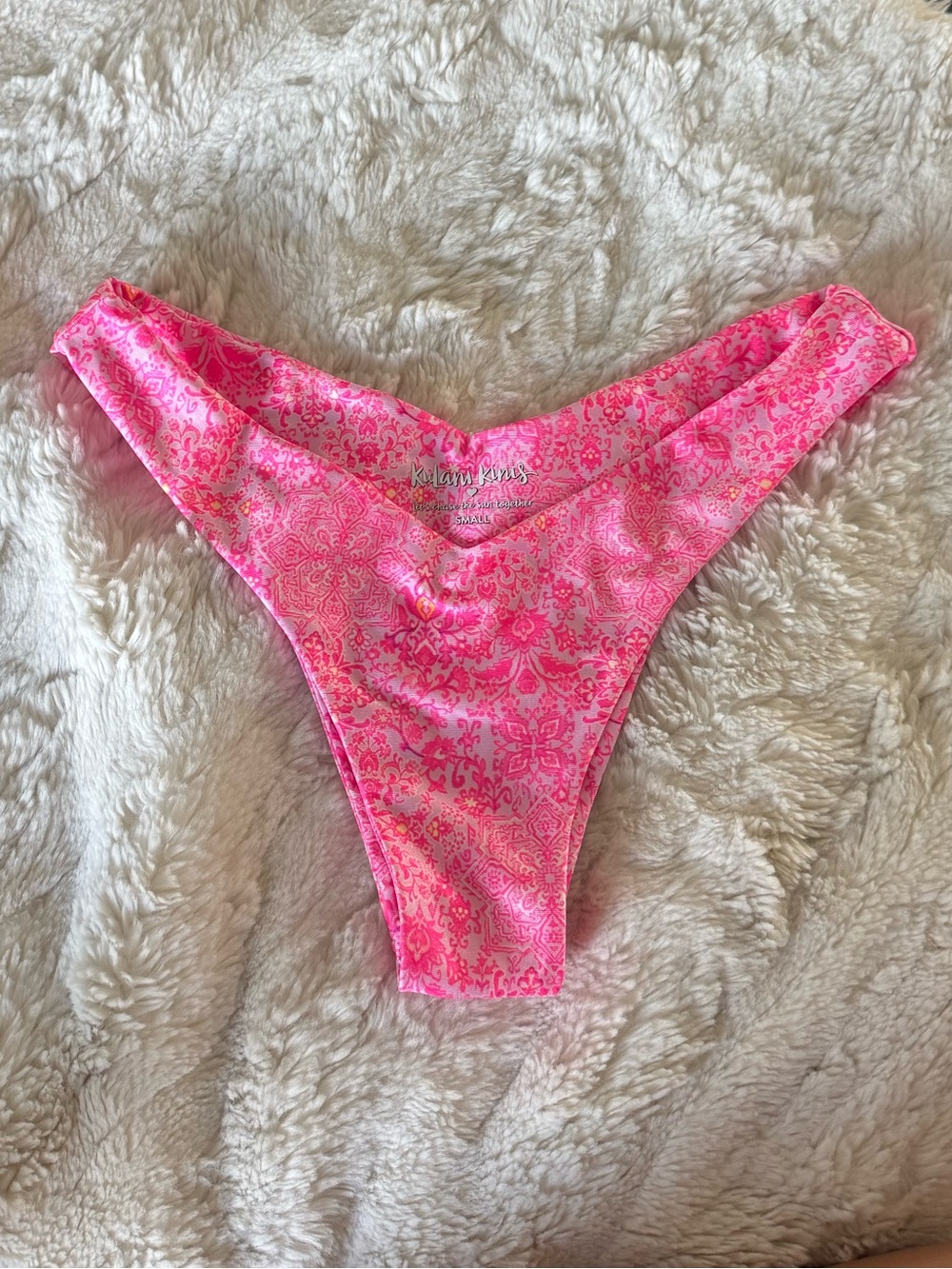 Small Kulani Kinis Cheeky V Swim Bottoms - Rose Quartz - worn once